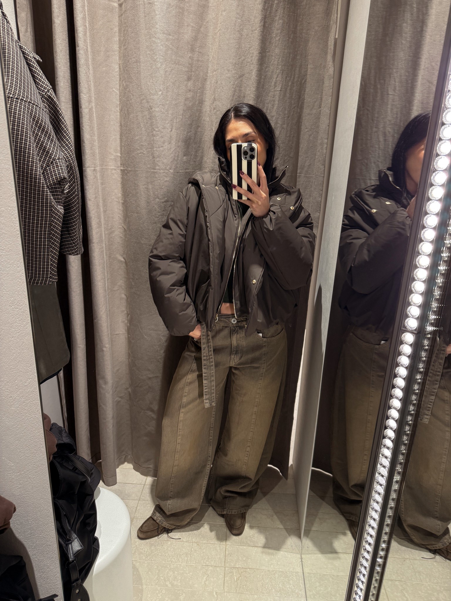 Drawstring denim, and plaid jacket, yes!! Size small in both #zarafinds #zara 

#LTKgrwm #LTKFindsUnder100 #LTKmomlife