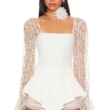 Love this romantic and feminine top for spring season and summer 😍 free people is crushing it with their new items 


Spring outfit ideas


#LTKfindsunder100 #LTKSeasonal