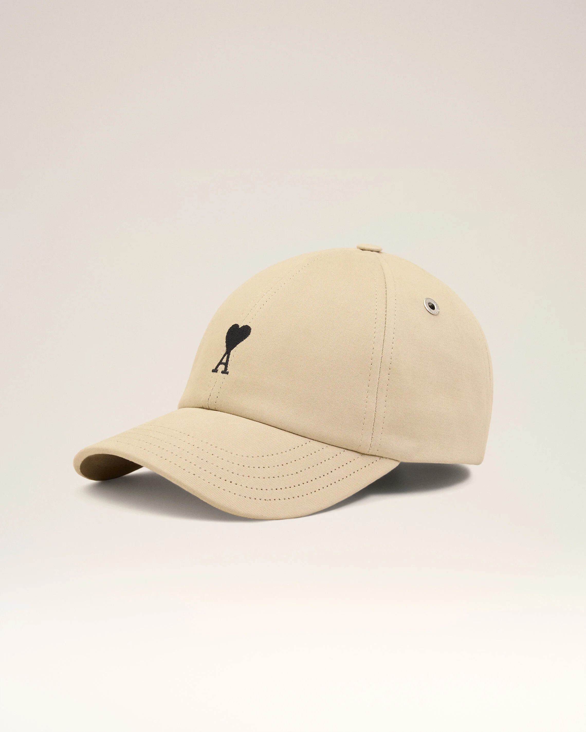 229- WHITE COFFEE Beige Cotton Ami De Coeur Embroidery Cap | AMI PARIS | AMI Paris FR