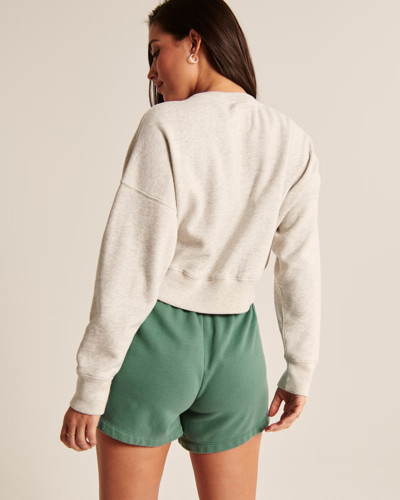 Women's Vintage Wedge Graphic Crew Sweatshirt | Women's Tops | Abercrombie.com | Abercrombie & Fitch (US)