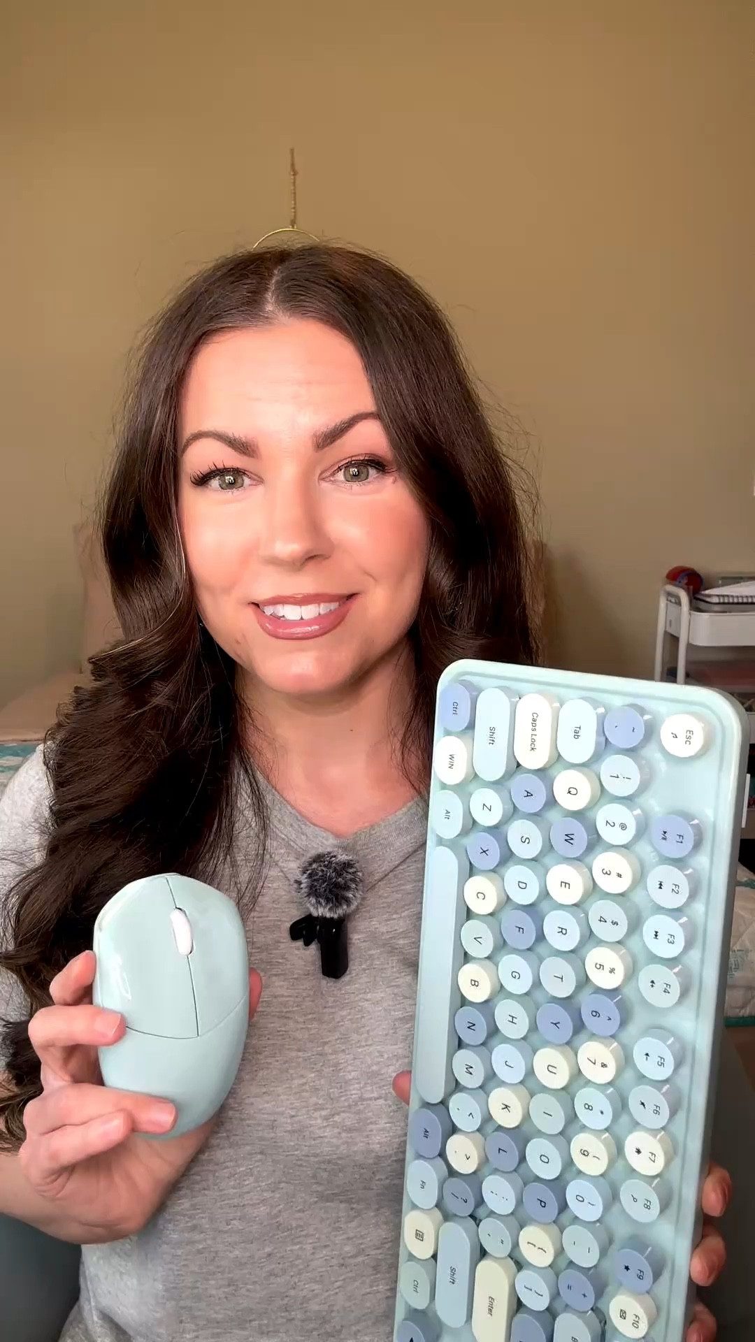Fun wireless typewriter style keyboard + mouse combo that compliments any office setup! ⌨️🩵 

#LTKdayinmylife #LTKHome