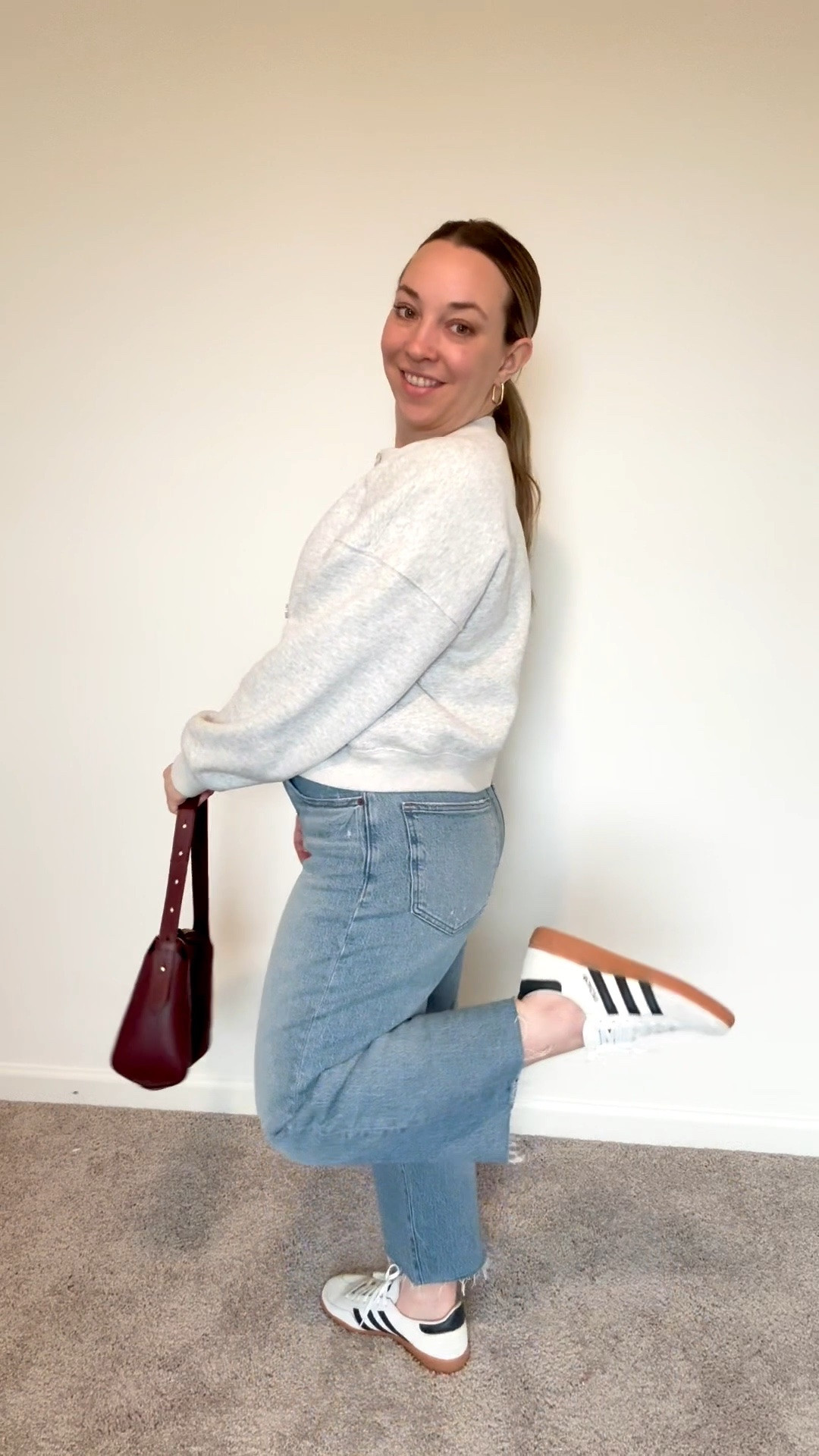 Casual mom outfit cardigan sweatshirt gray wide leg jeans neutral sneakers casual style

Hey girls! Here’s another OOTD for ya!  😘
Jeans size 29 petite
Shoes size 7 (sized down one whole size)
Sweatshirt cardigan size small
White tee size medium

Some are almost sold out so I linked similar items! 

#LTKPetite #LTKmomlife #LTKootd