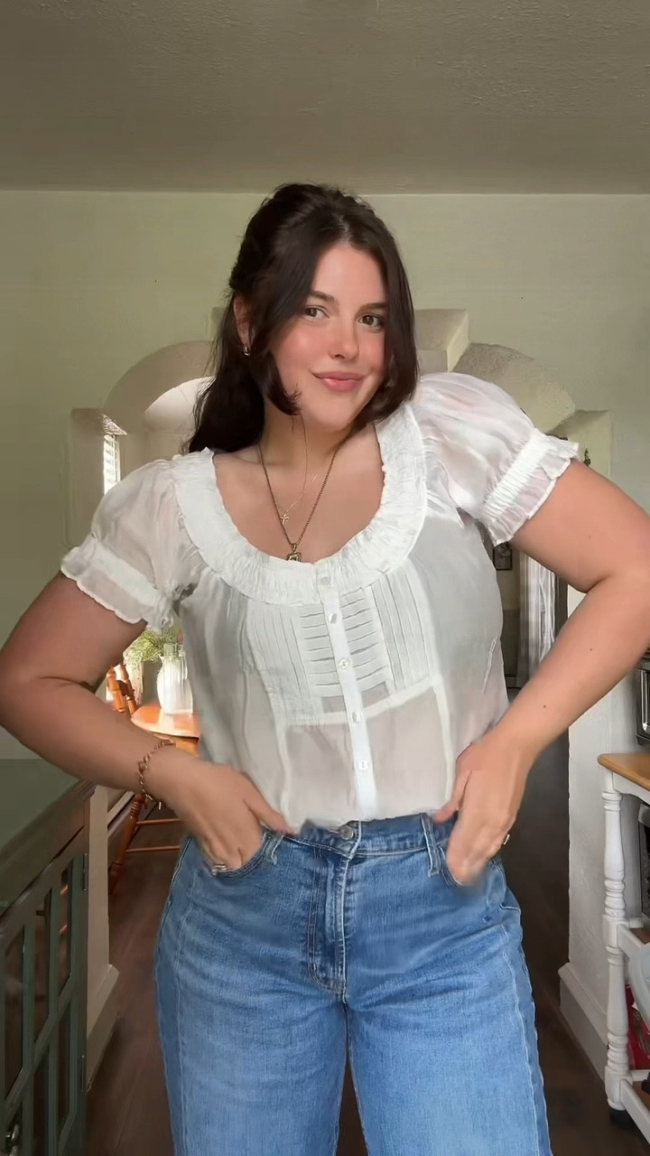 Hyper fixation top I’ve worn probably  3x this week already 🤭

#LTKFindsUnder50 #LTKFindsUnder100 #LTKStyleTip