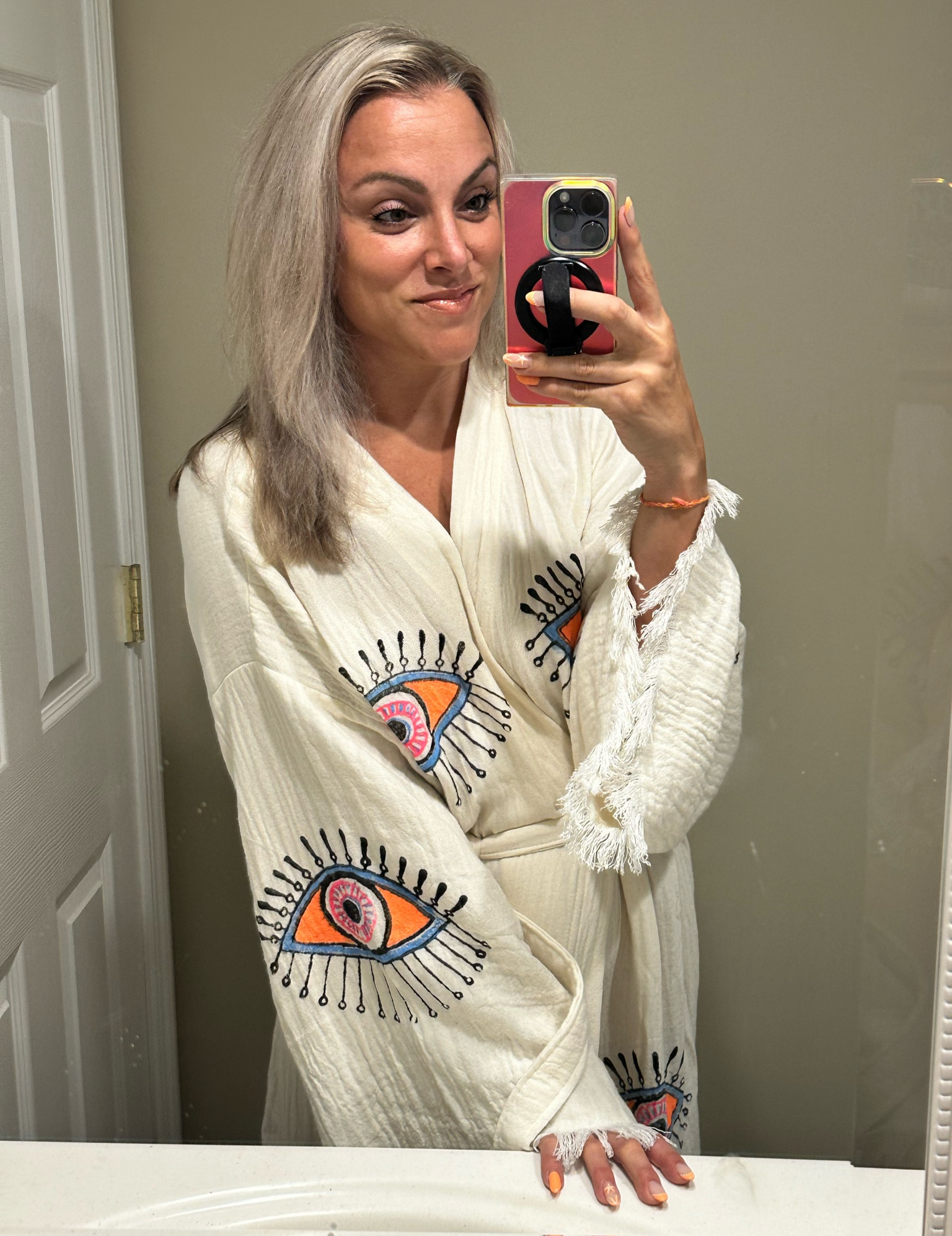 This evil eye kimono is so soft and cozy you will live in it. Love it! 