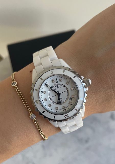 Chanel watch

#LTKsalealert #LTKfindsunder100 #LTKfindsunder50