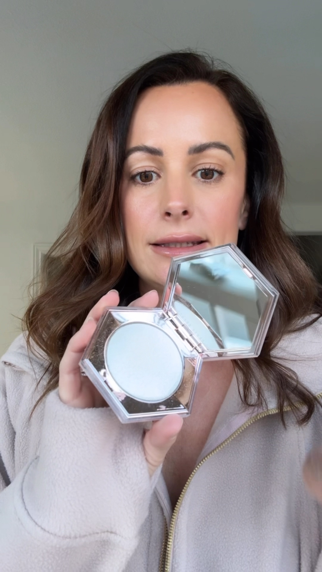 Ummm how long have I had this and why am I just now trying it?!? I am obsessed with this all over highlighter from Fenty!!! It’s so beautiful and you barely have to use any product to get the desired results! I have the ‘How Many Carats?!’ color! Yes codr CHEER24 for $10 off orders of $40+

#LTKGiftGuide #LTKHoliday #LTKBeauty