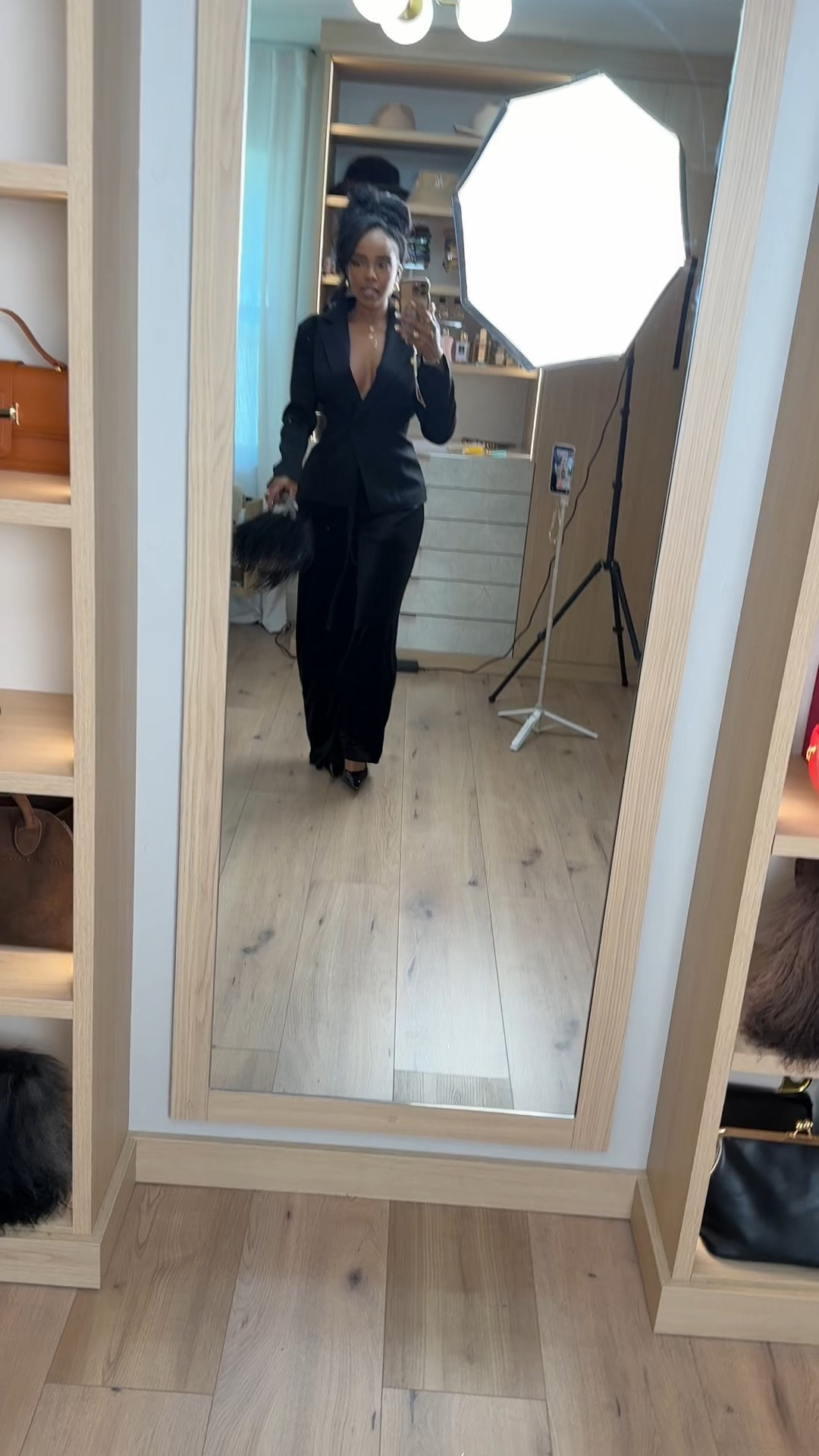 Velvet pants? So bombbbb 

Size 4 blazer
Size 6 pants 
 I’m 5’4 | 140lbs | 36D -27 -40  IG & YT: kirasfashionfinds TT: kiraabboud 

#LTKHoliday #LTKootd #LTKPetite