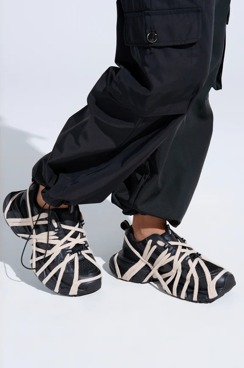 AKIRA Azalea Wang Selie Lace Up Sneaker Shoes | Black | Size 10 | AKIRA