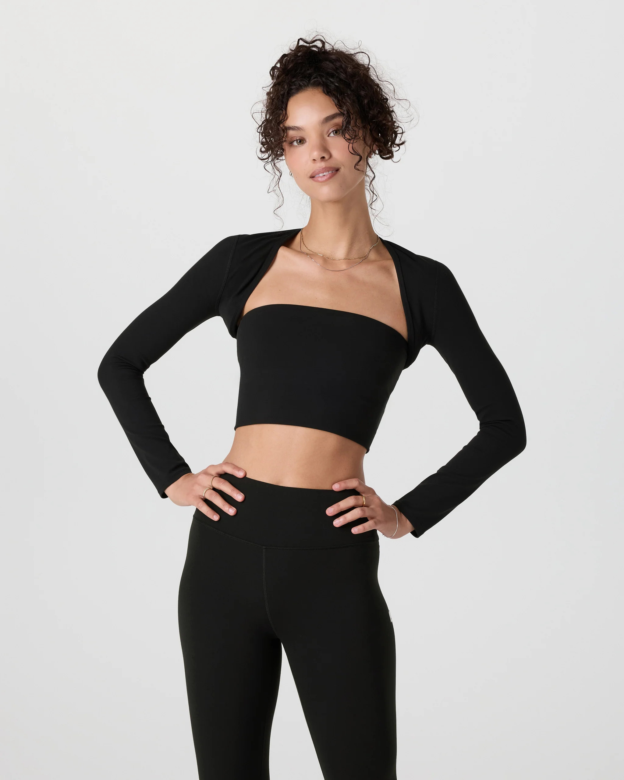 Vuori AllTheFeels™ Shrug | Black | Vuori | Vuori Clothing (US & Canada)