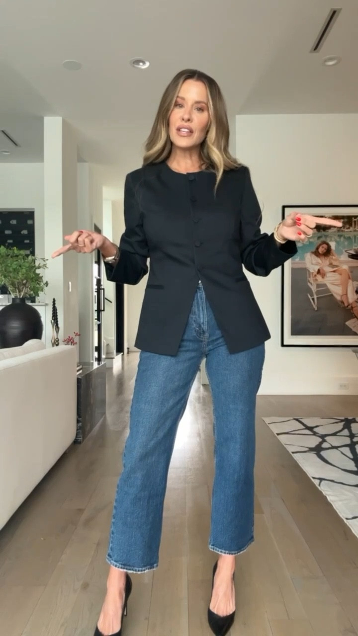 How chic is this collarless blazer from @Abercrombie?? It also comes in several cute spring colors that I linked here! #AbercrombiePartner 

#LTKSaleAlert #LTKStyleTip #LTKFindsUnder50