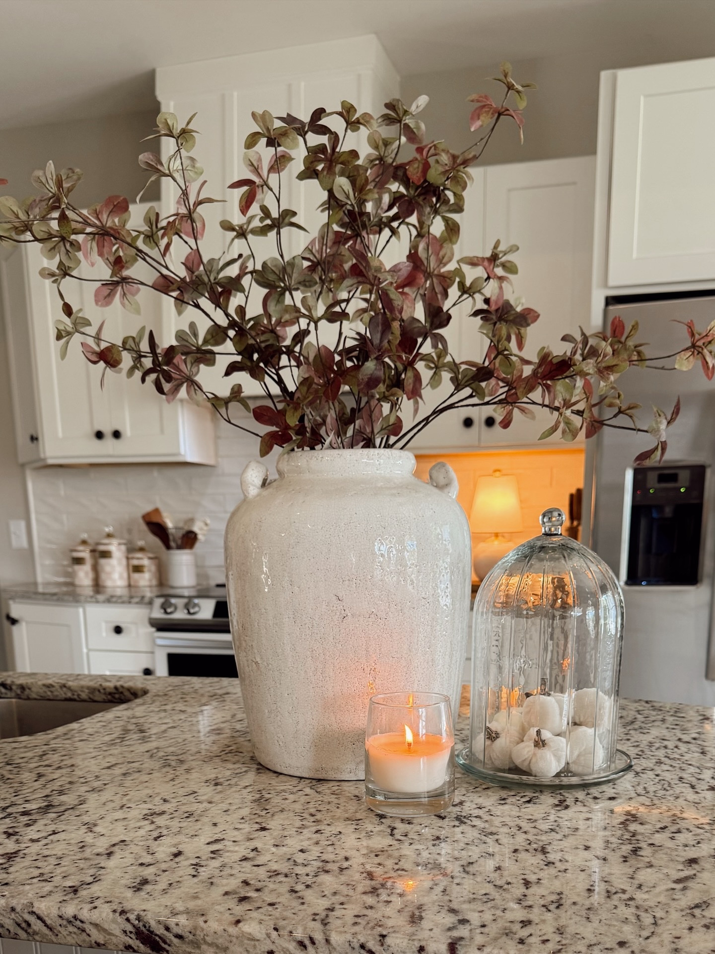 new fall decor is here and it’s giving cozy girl autumn 😍🍂🍁comment- FALL for all the details sent to you + swipe through to see what all I found and how I styled it! #falldecor

#neutralhome #cozy #interiordesigner #tennessee #neutral #cozyvibes 