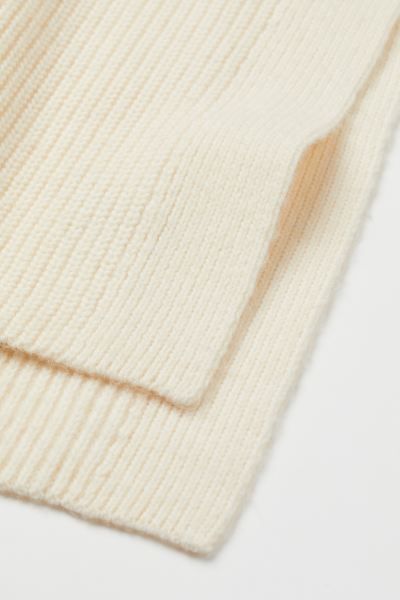 Knitted polo-neck collar | H&M (UK, MY, IN, SG, PH, TW, HK)