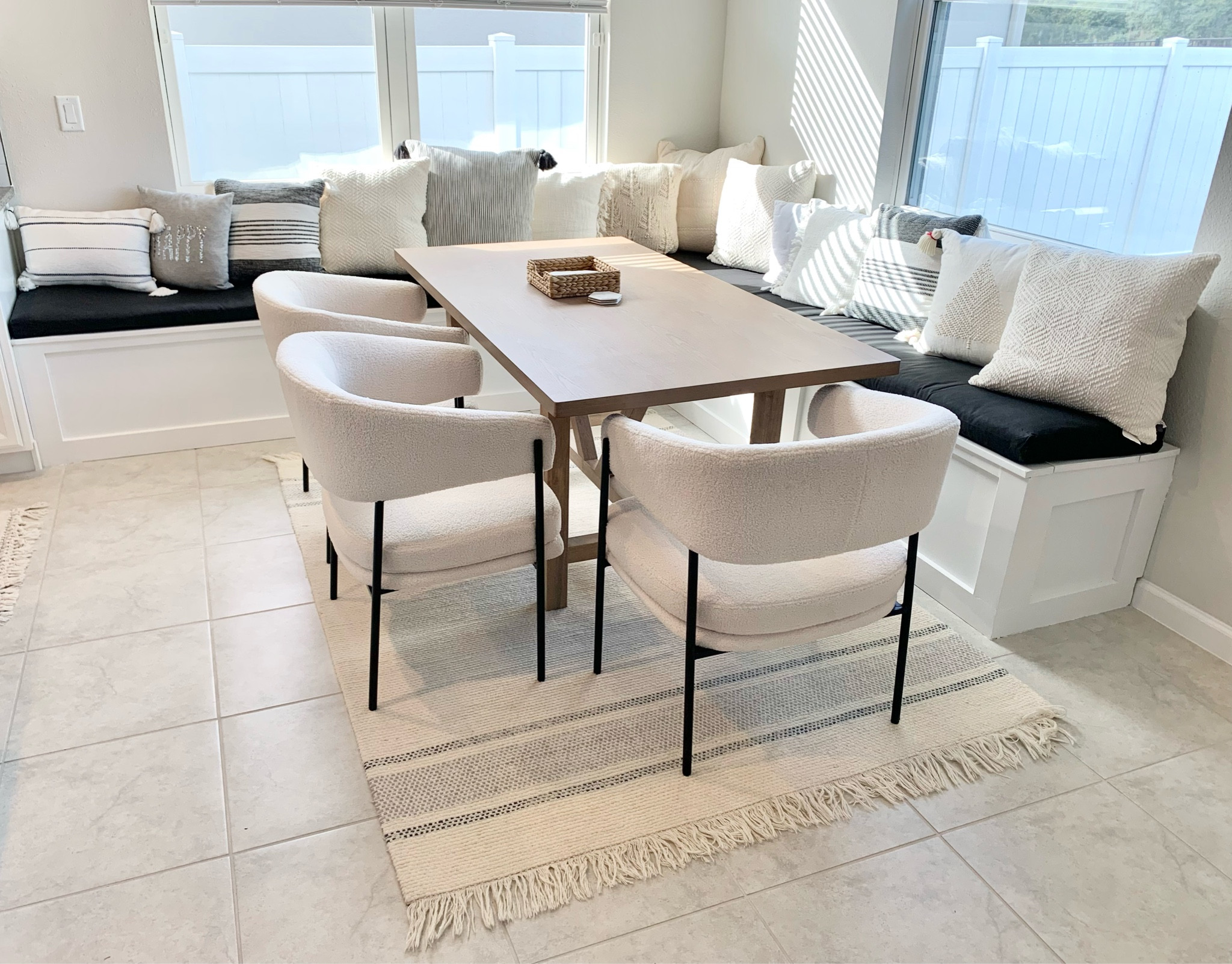 Breakfast nook bench dining area 

#LTKhome #LTKstyletip #LTKfamily