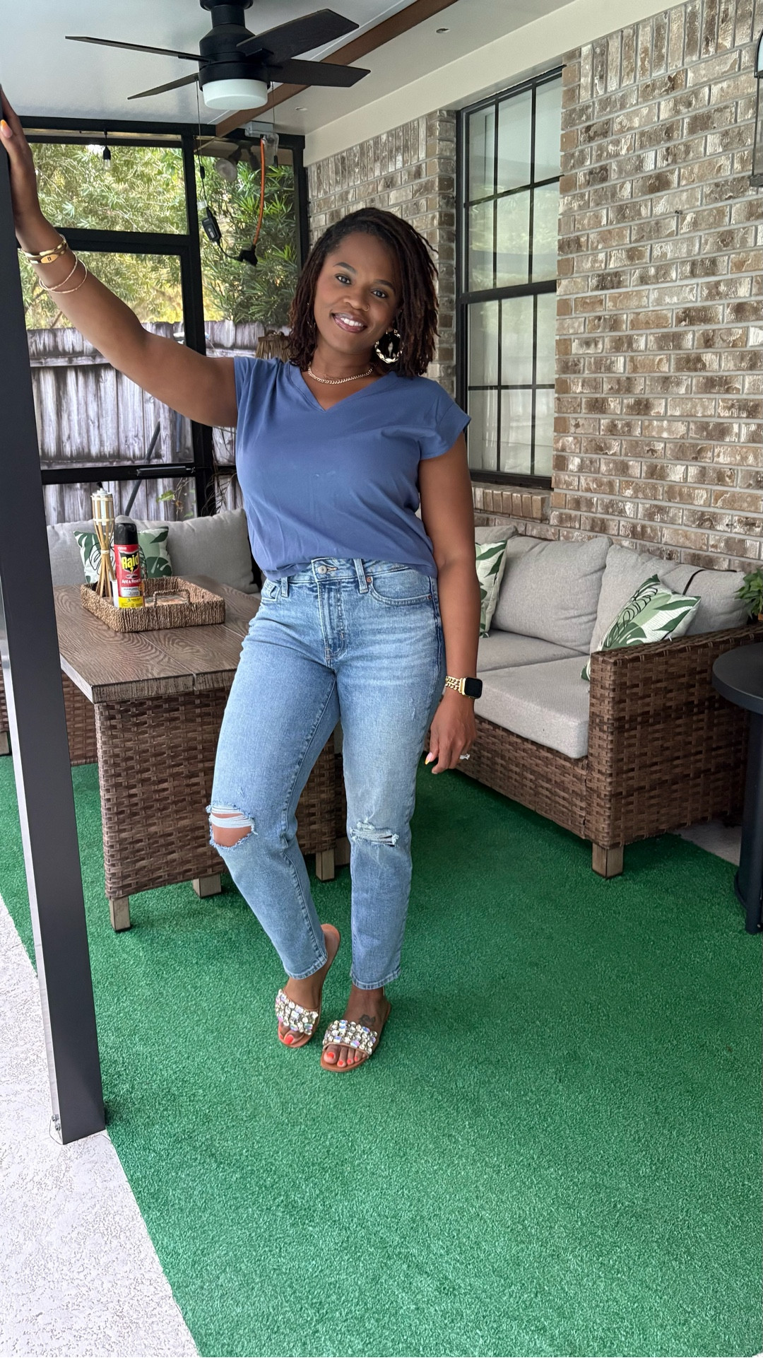 I usually don’t like Old Navy jeans but I love these. I’m in a size 4. 5’4, 149lbs, 34DD.

#LTKOver40 #LTKPetite #LTKStyleTip