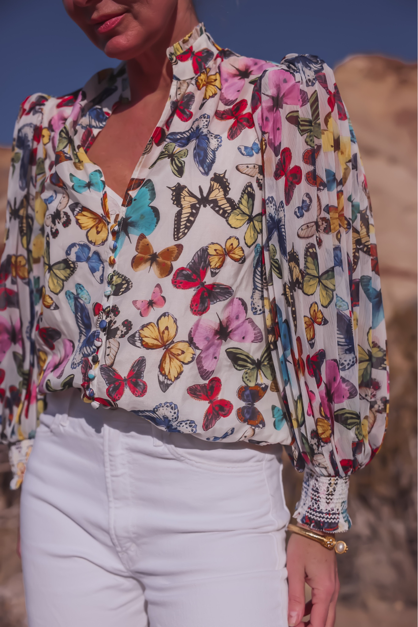 This Alice + Olivia butterfly top is SO gorgeous and special. I used to be afraid to wear prints but over the past few years, I’ve fully embraced them. When you find the right print, it can make you feel so happy…don’t you agree? I love the bright, vibrant colors that are perfect for spring and summer, the chic pleated sleeves, and the flattering v-neckline. It’s a cotton and silk blend so it feels very nice on the skin, but the cotton keeps you cool, which makes it a great top for any of you who prefer to keep your arms covered during spring and summer. This top is also VERY lightweight. It runs true to size and I’m wearing a size small. It keeps going in and out of stock so if you don’t see your size, I love the print on this top and it has a very similar fit and details!

~Erin xo 

#LTKstyletip #LTKSeasonal