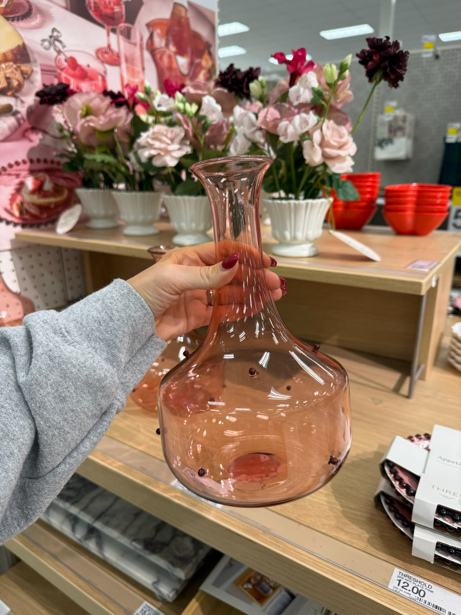 The perfect vase to gift flowers to your special someone!! 🌷💖

target, target valentines, valentines decor, home decor, valentines home, valentines kitchen, vases, Mallory Lee Richardson 

 

#LTKSeasonal #LTKHome #LTKFindsUnder50