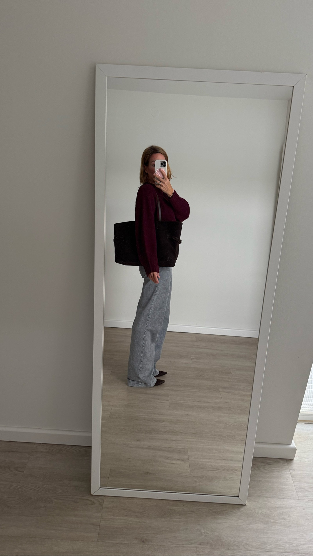 grau & burgundy - Kaschmir & Wide Leg Denim

#LTKstyletip #LTKautumn #LTKdeutschland
