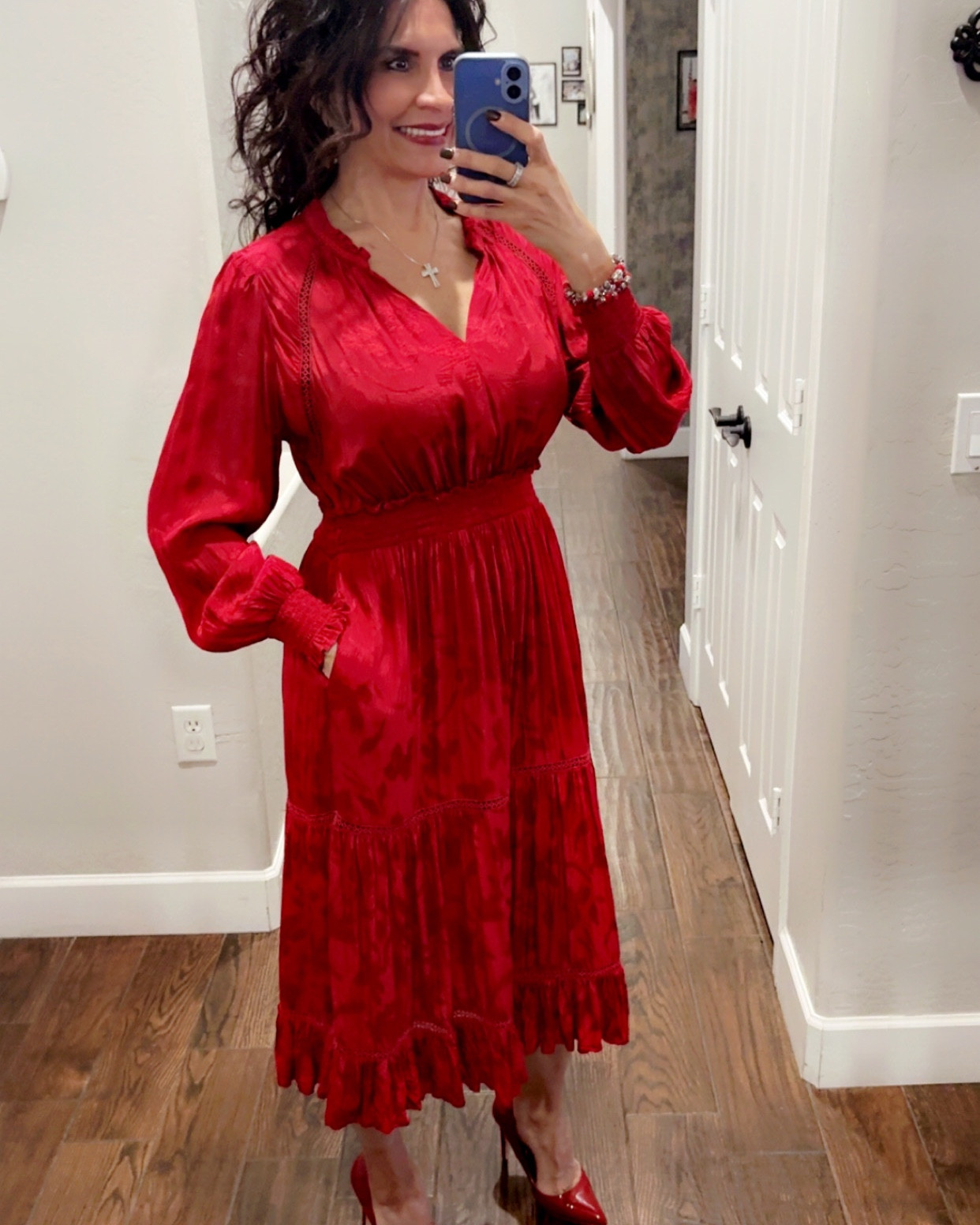 Fancy vibes without the fancy price tag ❤️🔥 These Amazon red dresses are elegant, flattering, and affordable.
💃 Tap to shop your favorite — all linked!

Which one do you like best 1, 2, or 3?

#holidaydresses #reddress


#LTKHoliday #LTKootd #LTKFindsUnder100