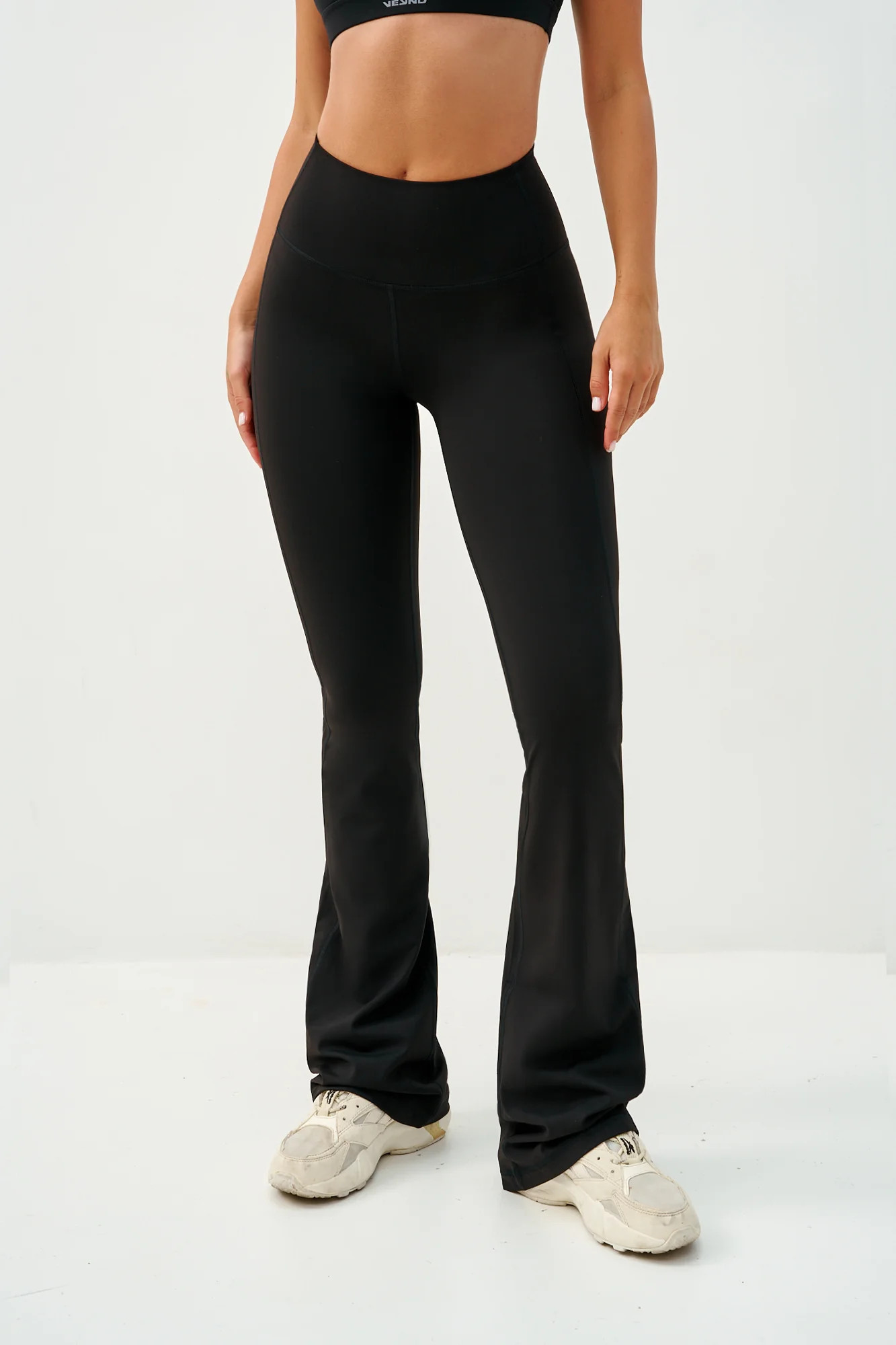 FLARED LEGGINGS - Black | VEYND