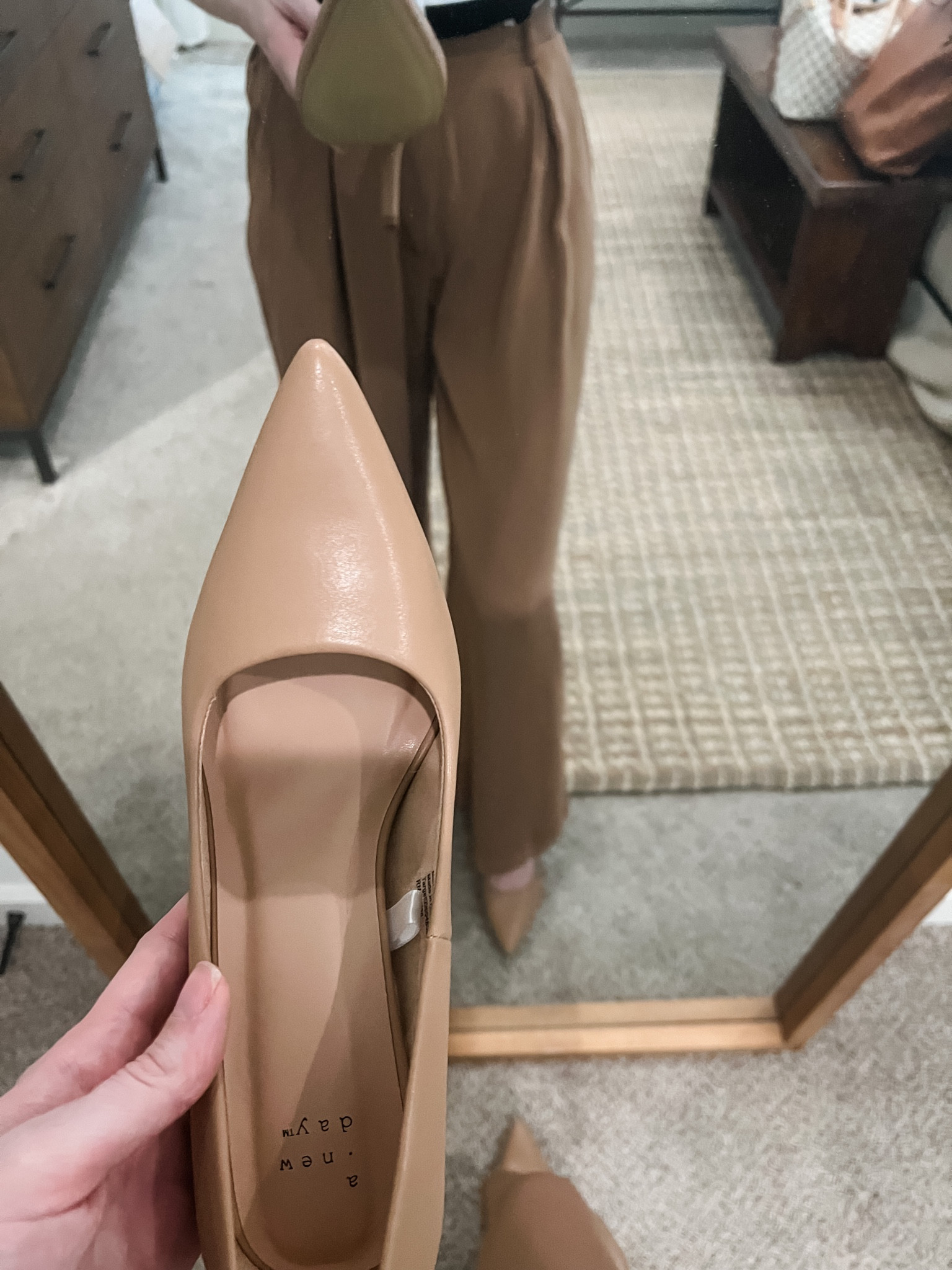 Fall workwear heels 🍁

Fall shoes. Office wear. Workwear. Smart casual. Business casual. Work shoes. Heels.

#LTKshoecrush #LTKSeasonal #LTKfindsunder50