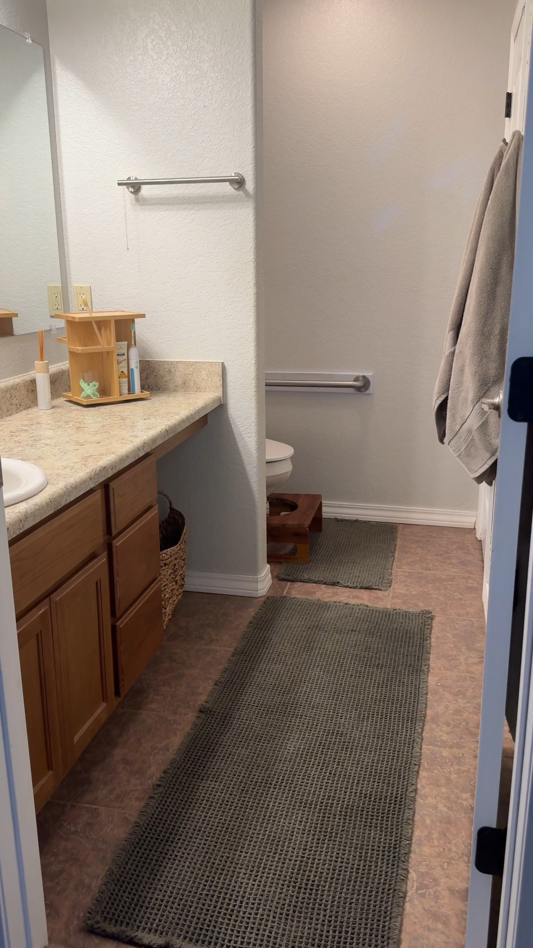 Before & After… added a few new things to my bathroom to warm up the space and I love it!😍

#LTKFamily #LTKHome #LTKFindsUnder50