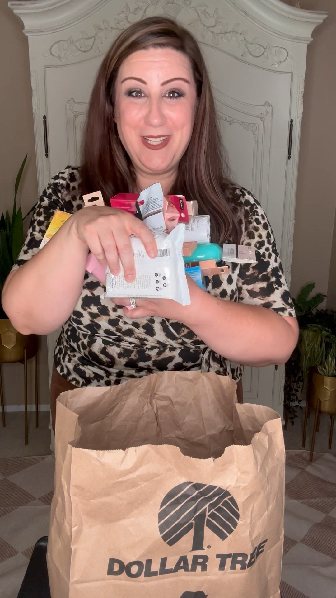 Dollar Tree Haul: Come see what I found. Tomorrow is test run day & I’ll report back on my experiences. The makeup & hair care I’m wearing in the video is from another store so I linked it on my LTK if you want to see my regular line up of products. 



#makeup  #glam #beauty #dollartreefinds #dollartree #skincare#newarrivals #fyp #bargin #bougieonabudget 
#plussizebeauty 

#LTKvlog #LTKBeauty #LTKselfcare