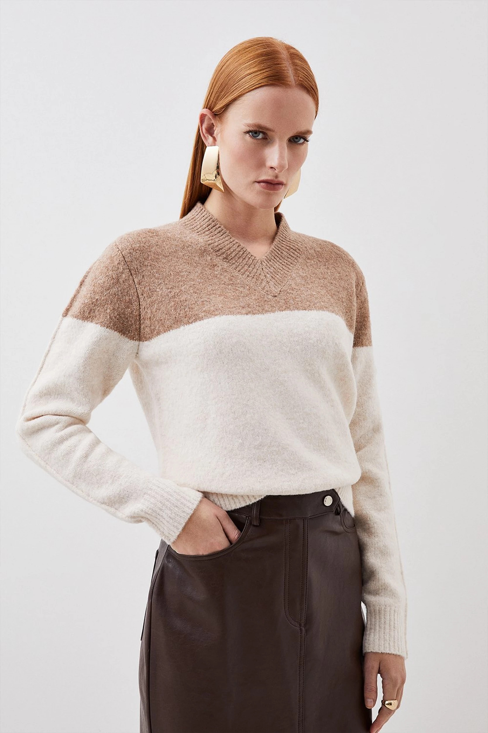 Wool Blend Lofty Knit Wool V Neck Colour Block Jumper | Karen Millen US