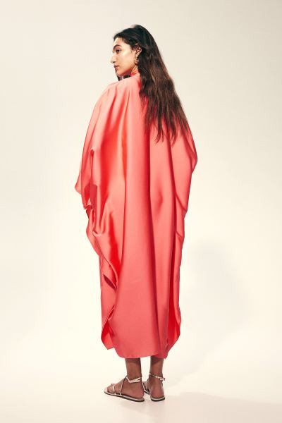 Satin kaftan dress | H&M (UK, MY, IN, SG, PH, TW, HK)