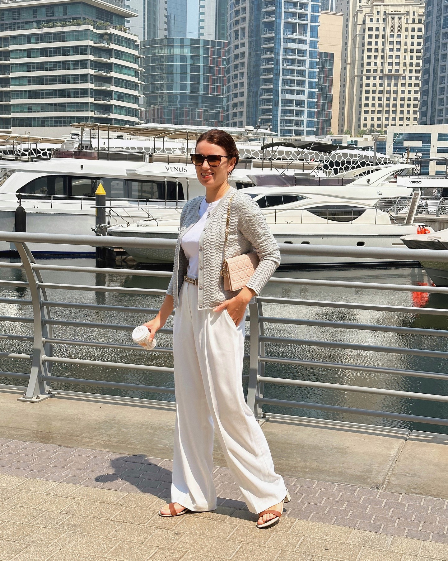 Out and about 🩵

#natneuilly_dubai #dubaistreetstyle #dubaistylist #dubaistyleblogger #dubaistyle #mydubai #dubaifashionblogger #dressarte