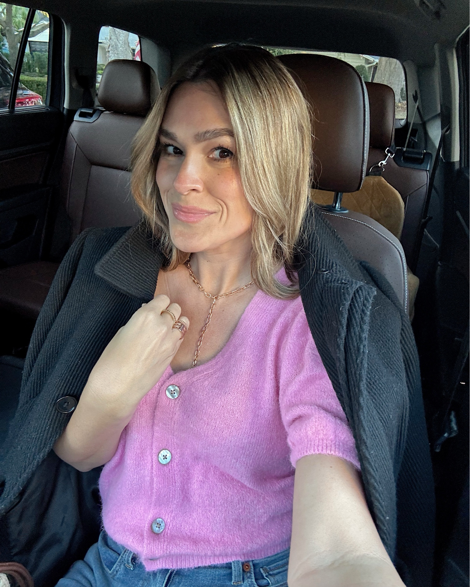 Cute and casual Valentine’s Day outfit idea 💓 size medium top and size 8 jeans!

#LTKTall #LTKValentine #LTKootd