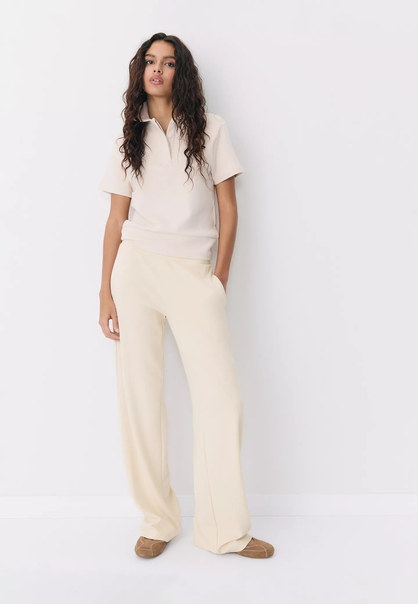 Soft-touch formal joggers - Women's fashion | Stradivarius United Kingdom | Stradivarius (UK)