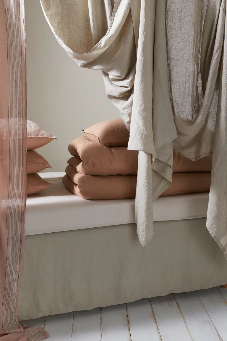 H&M Premium SelectionParure de couette lit double en lin lavé offrant douceur et confort pour do... | H&M (FR & ES & IT)