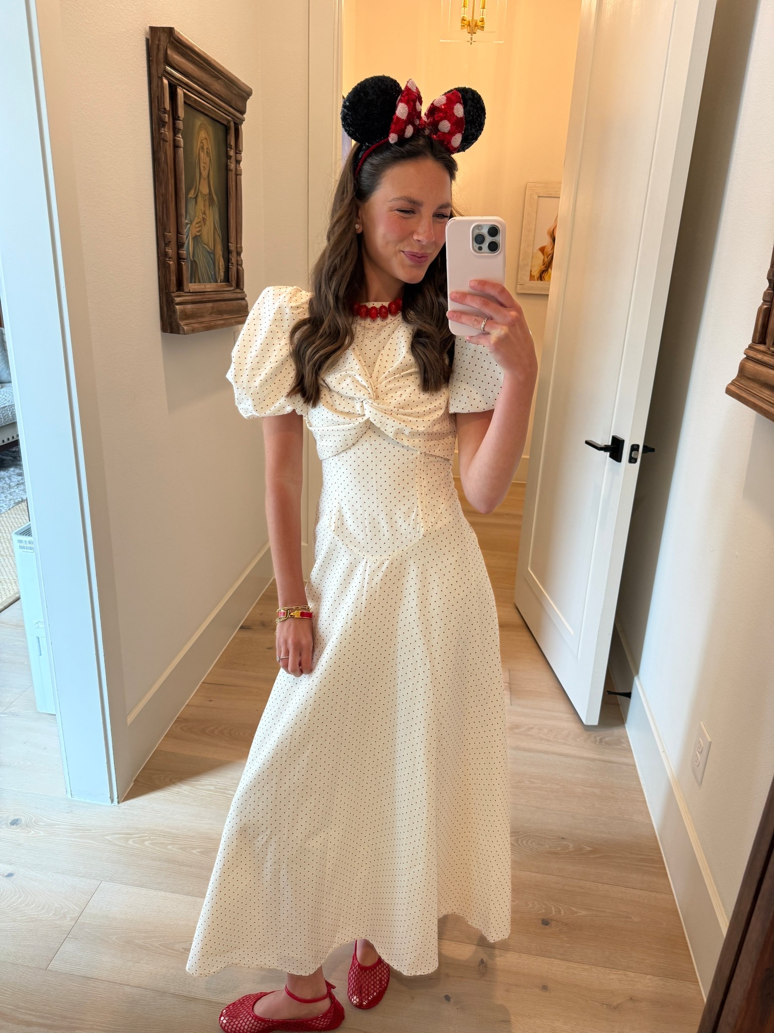 Dress is sold out but found a 4 of poshmark, I’m in a 0 if go down a size if in between ❣️❣️❣️

#LTKmomlife #LTKootd #LTKU