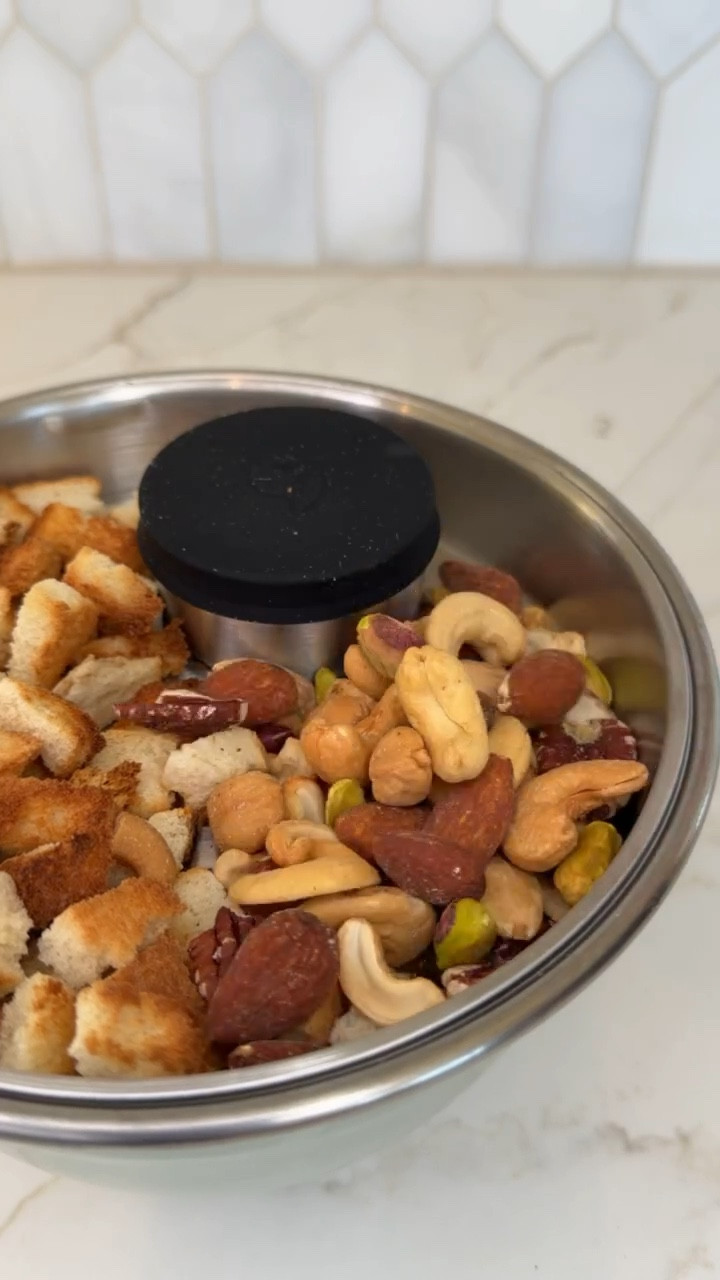 Amazon salad bowl

#LTKfoodie #LTKHome #LTKFindsUnder50