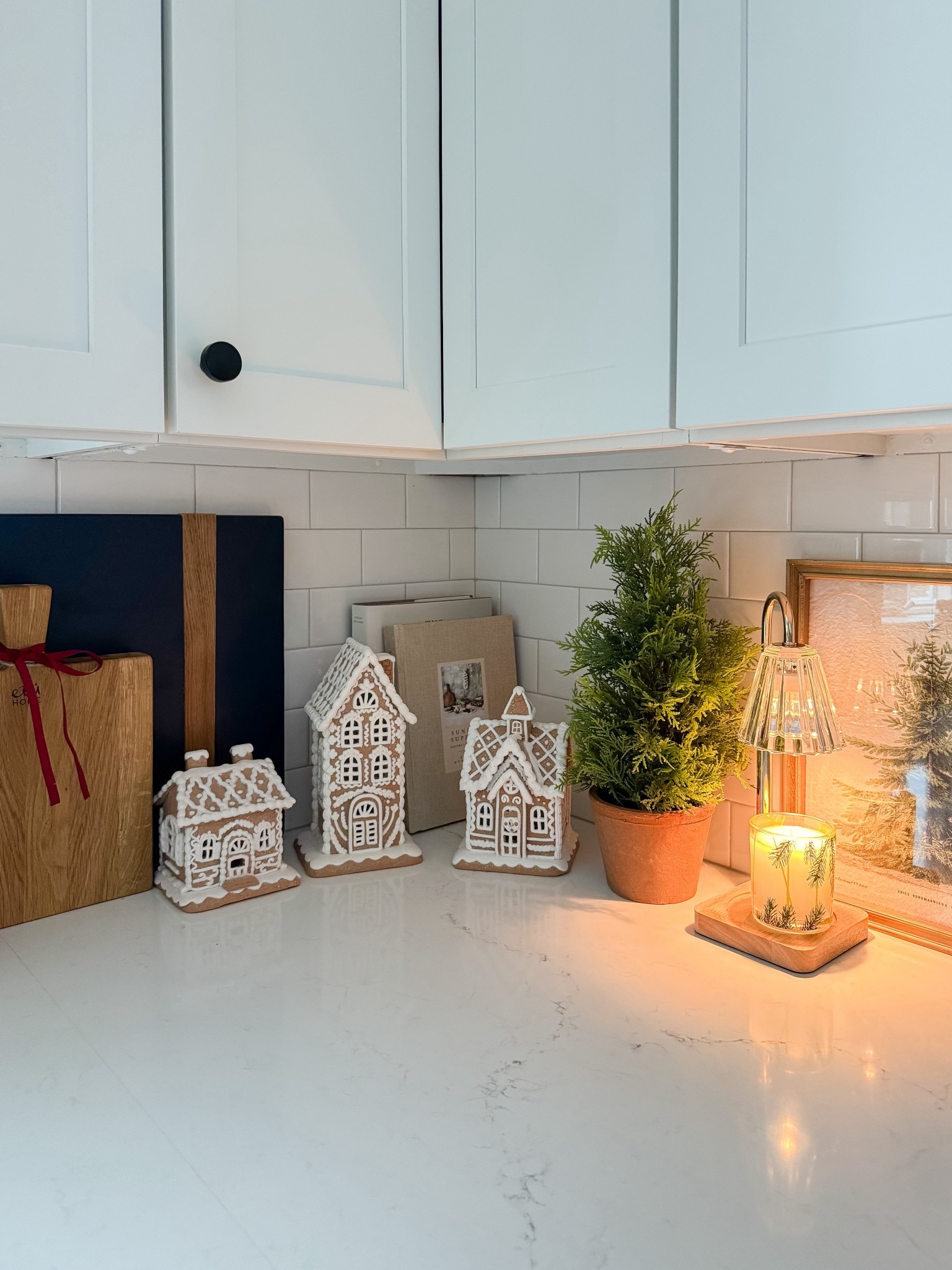 Coastal holiday Kitchen Faves

Amazon coastal kitchen  coastal kitchen faves  home decor  trending home decor  sherricalnanhome 

#LTKHoliday #LTKHome