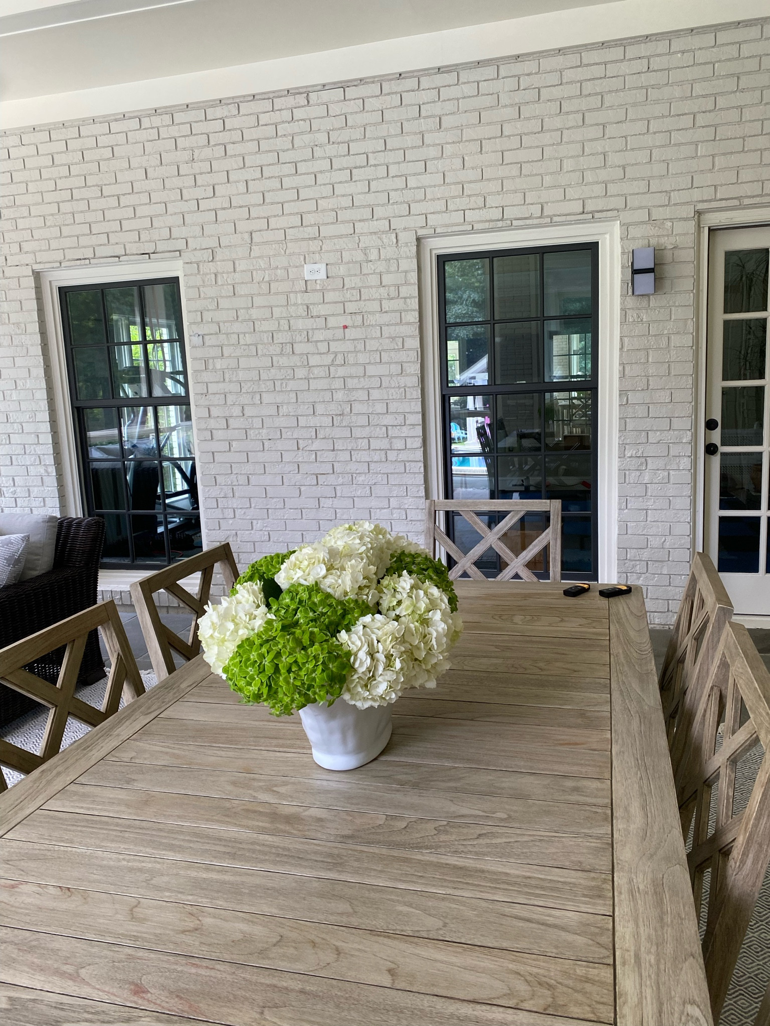 Outdoor dining table, interior designers pick! 

#LTKSeasonal #LTKhome #LTKfamily