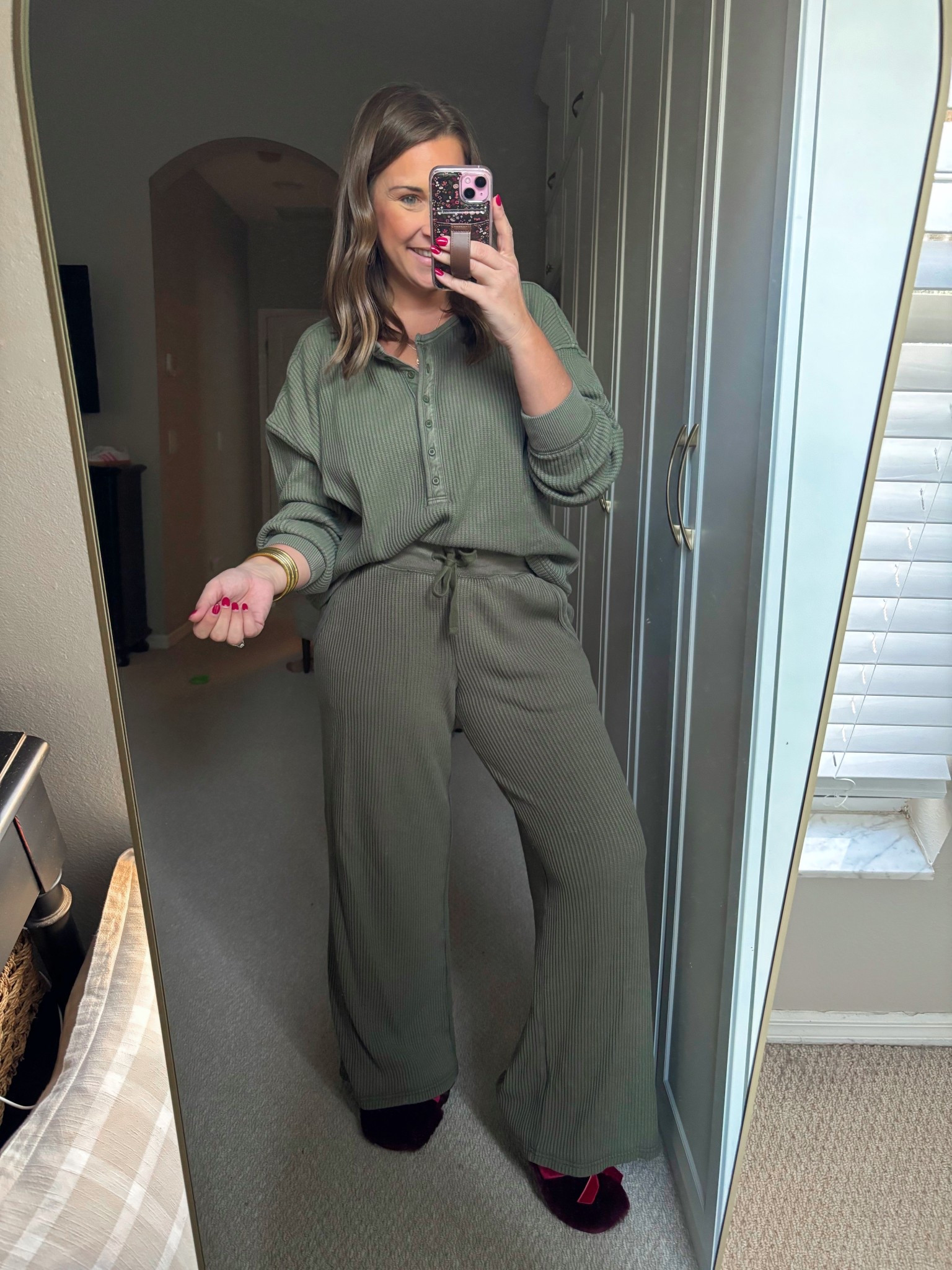 This set is sold out but I linked similar and I loveeee Aerie 💚 

TTS- medium 

#LTKmomlife #LTKHoliday #LTKootd