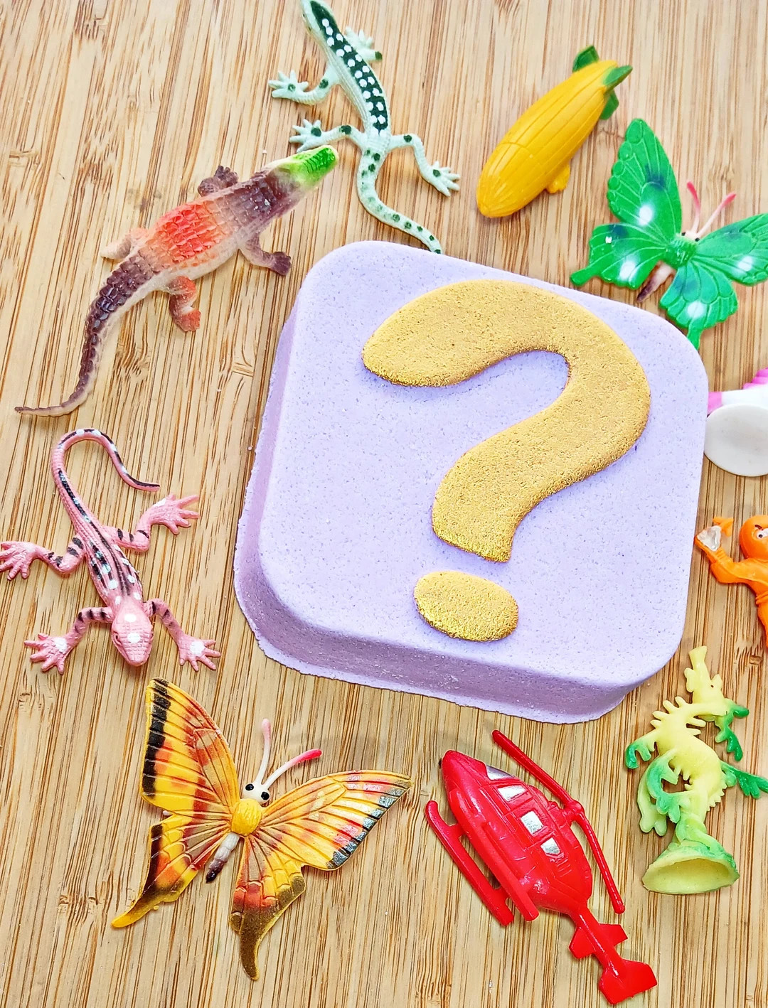 NEW! Mystery Surprise Toy Inside Randomly Chosen LARGE Bath Bomb - Etsy | Etsy (US)