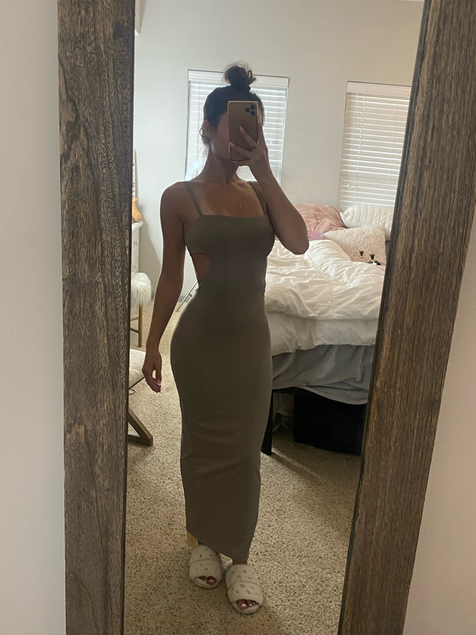 Haven’t worn this out yet but I’m obsessed with it. Fits so perfect it’s like a skims dupe. Such an elevated basic that you can dress up or down! 

Size XS

#LTKfindsunder50 #LTKfitness #LTKstyletip