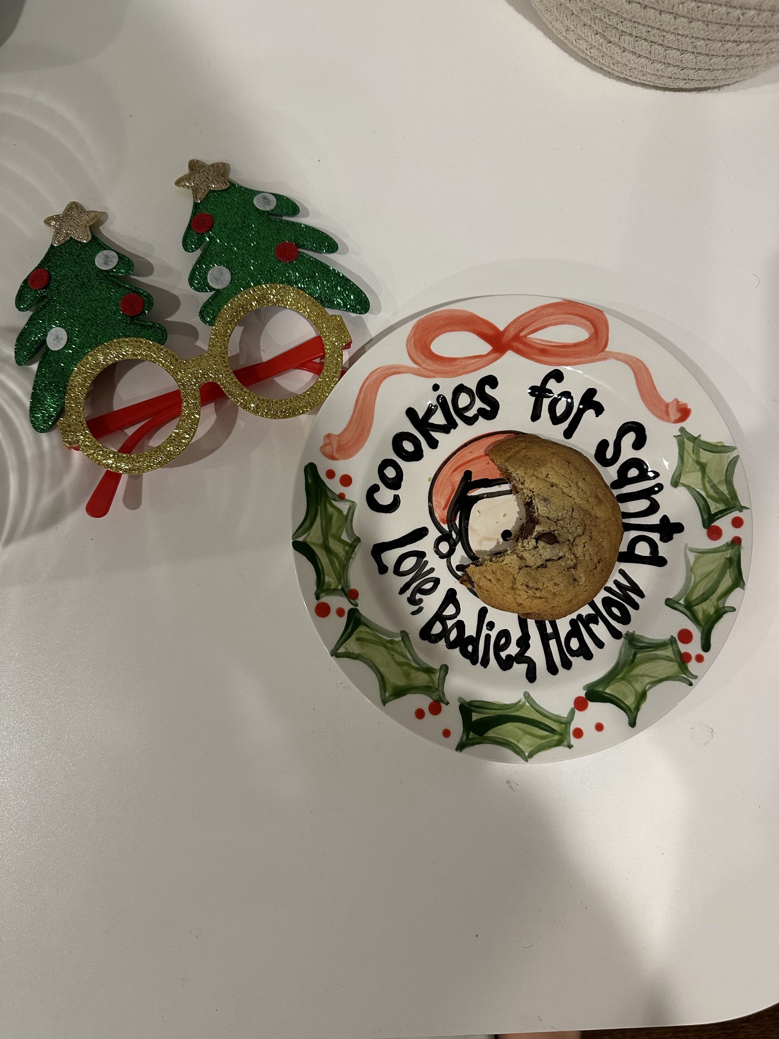 Order this one ASAP so it arrives in time for Santa 

Santa plate / cookies for Santa / Santa / Christmas / holidays / holiday decor / Christmas decor / Xmas 

#LTKHoliday #LTKFamily #LTKSeasonal