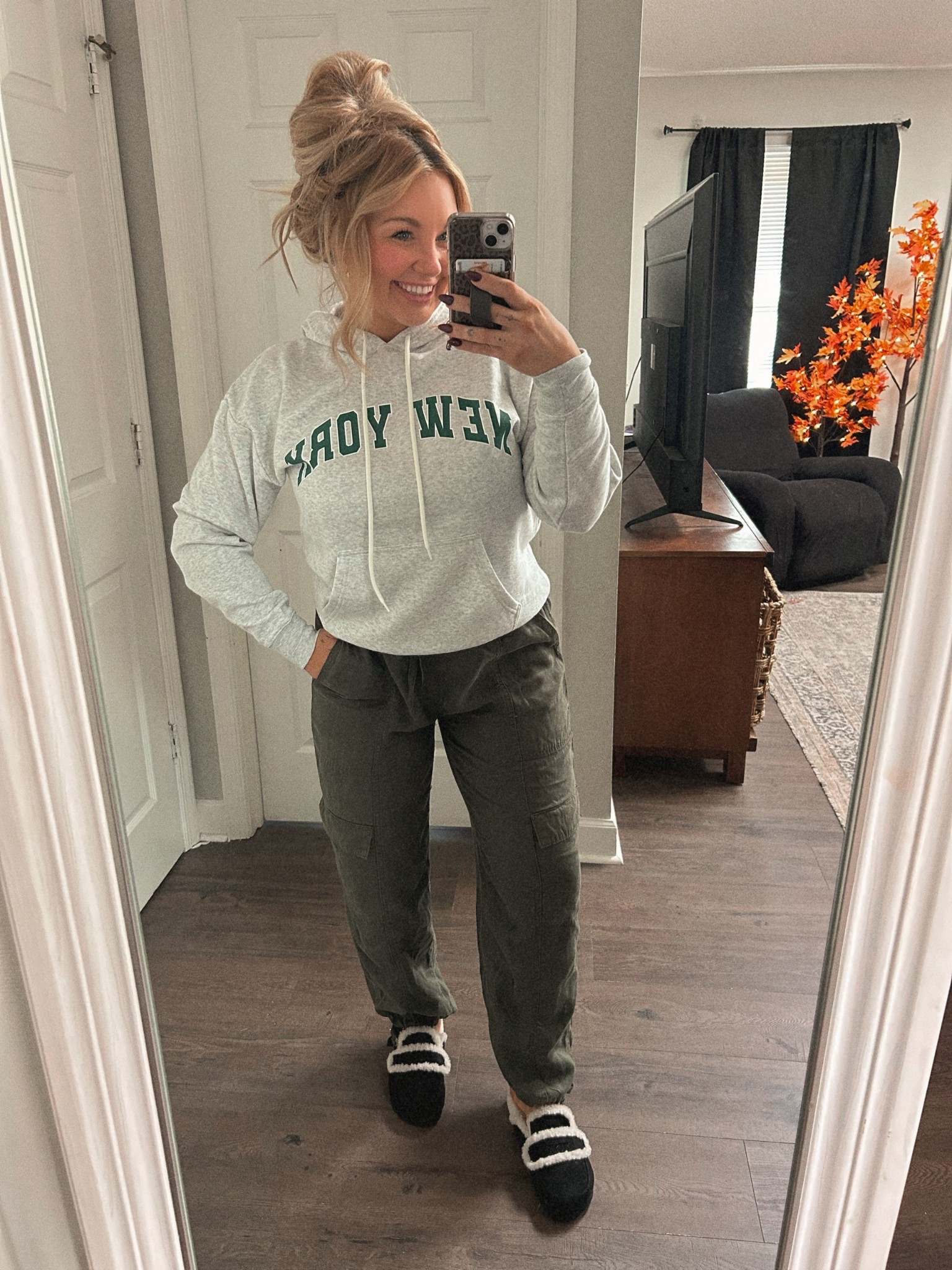 Walmart head to toe look and it’s so comfy and cute! Wearing a medium in everything! 

#LTKMidsize #LTKFindsUnder50 #LTKStyleTip