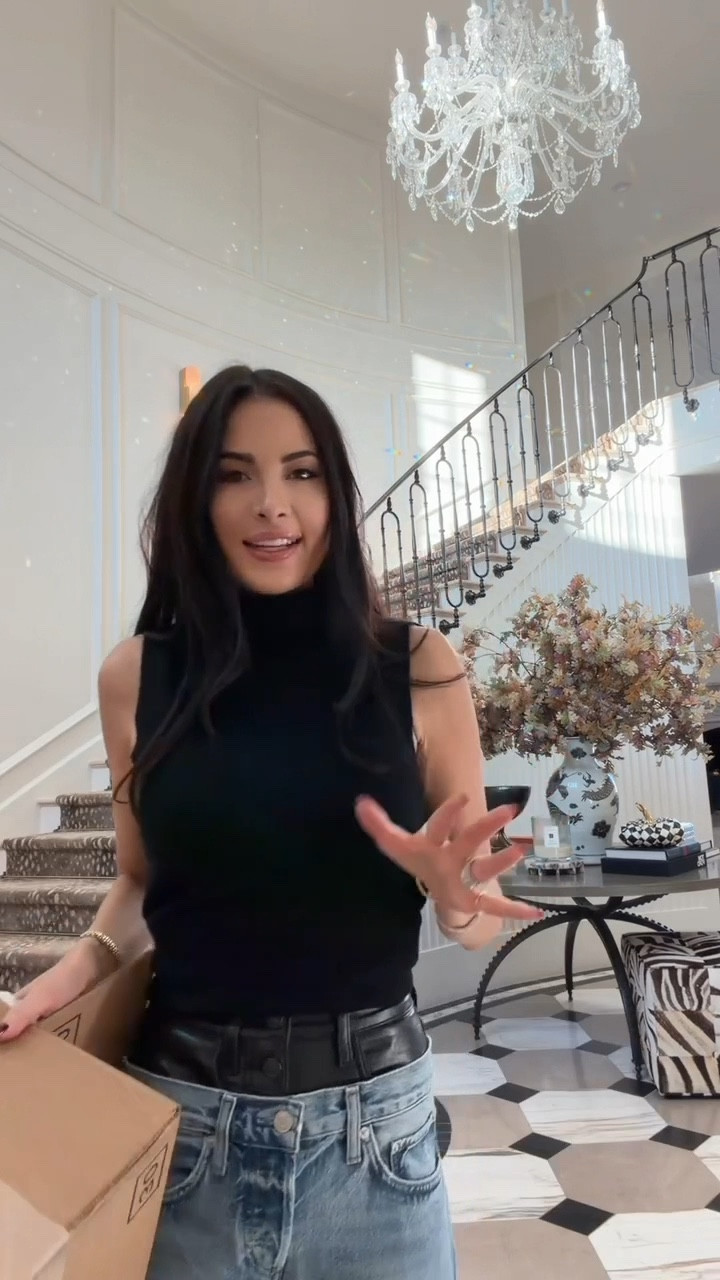  loving my new look from @bloomingdales! My whole outfit is linked here! #bloomingdales #ad @shop.LTK #Itkit 

#LTKStyleTip #LTKGiftGuide #LTKSeasonal