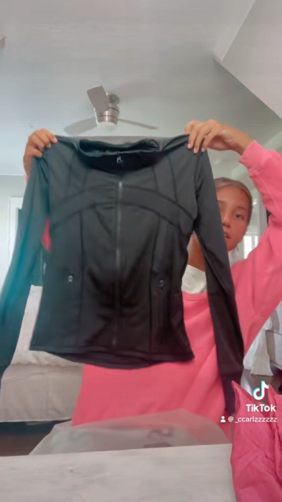 Back to school shein haul part 1!!! Mostly athletic clothes but lots of dupes!!!

#LTKU #LTKFind #LTKBacktoSchool