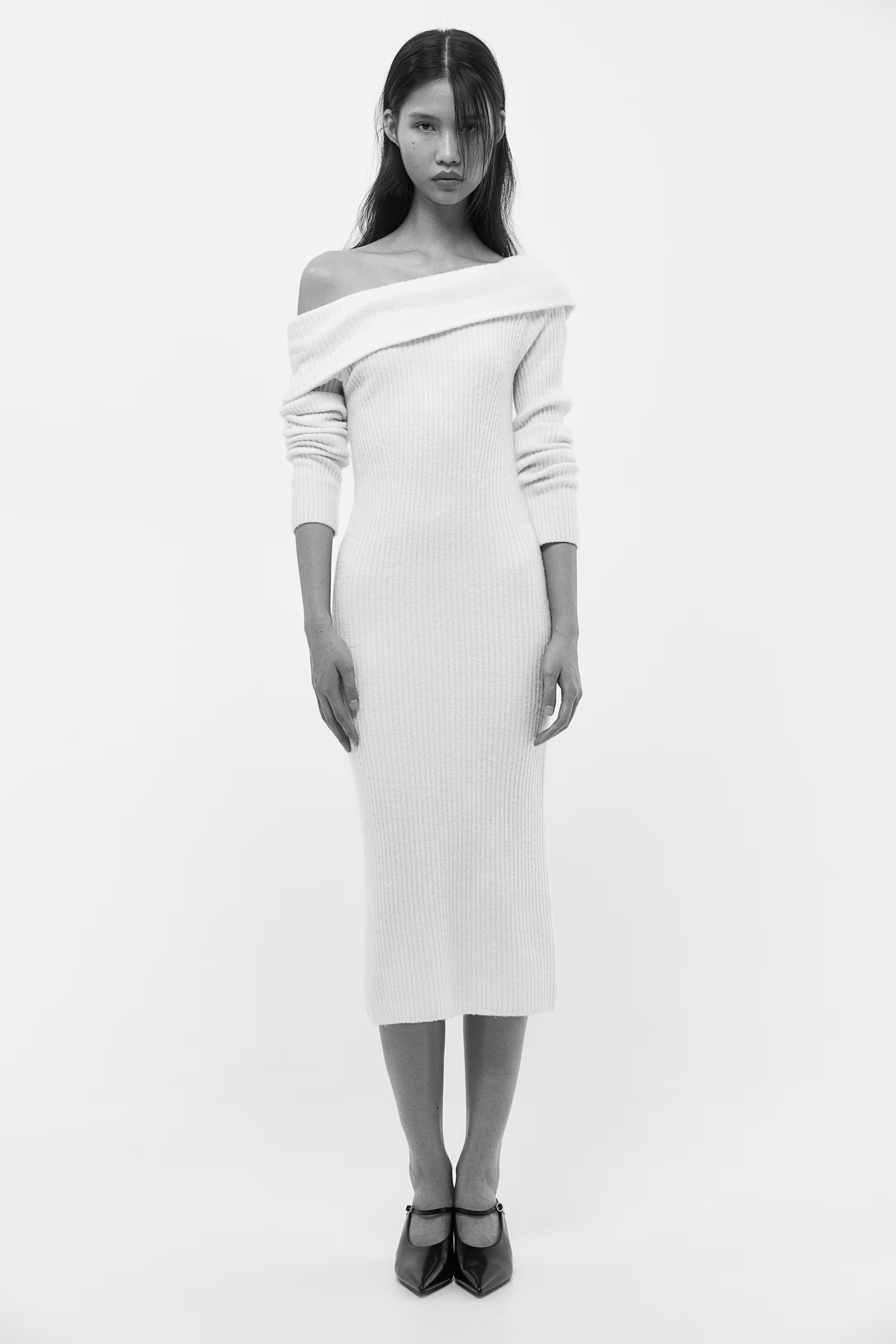 Rib-knit off-the-shoulder dress | H&M (UK, MY, IN, SG, PH, TW, HK)