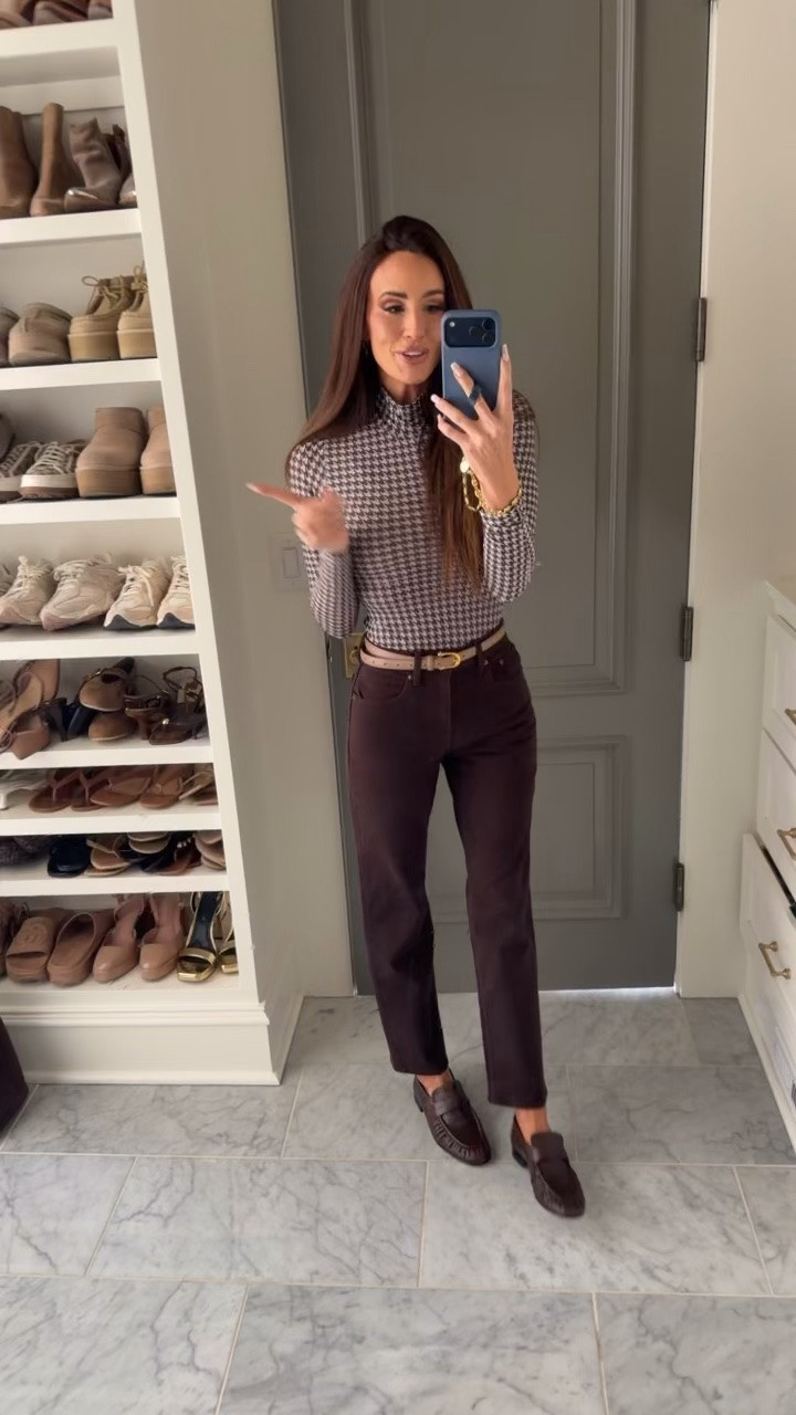 Use code Sarah40 for 40% off top and belt and sitewide on Vici today!

#LTKSaleAlert #LTKdayinmylife #LTKootd