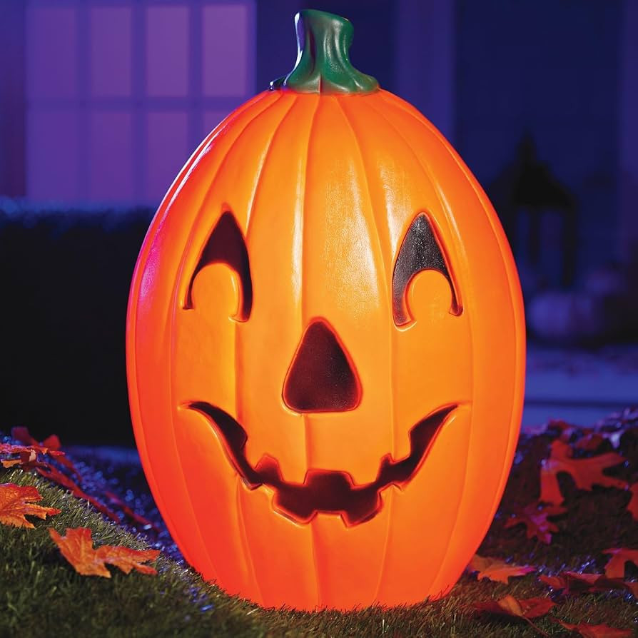Union 55841 22" Pumpkin Statue, 6' Cord & C7 Bulb Included | Amazon (US)