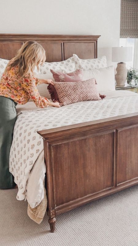 Linen bedding, block print bedding, bedroom, neutral lamp, #potterybarn #ballarddesigns