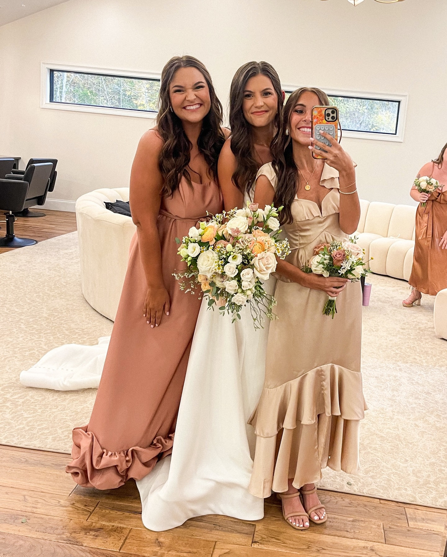 PRICE DROP ON THIS DRESS!!! perfect wedding guest dress and maid of honor dress 😉🩵💍