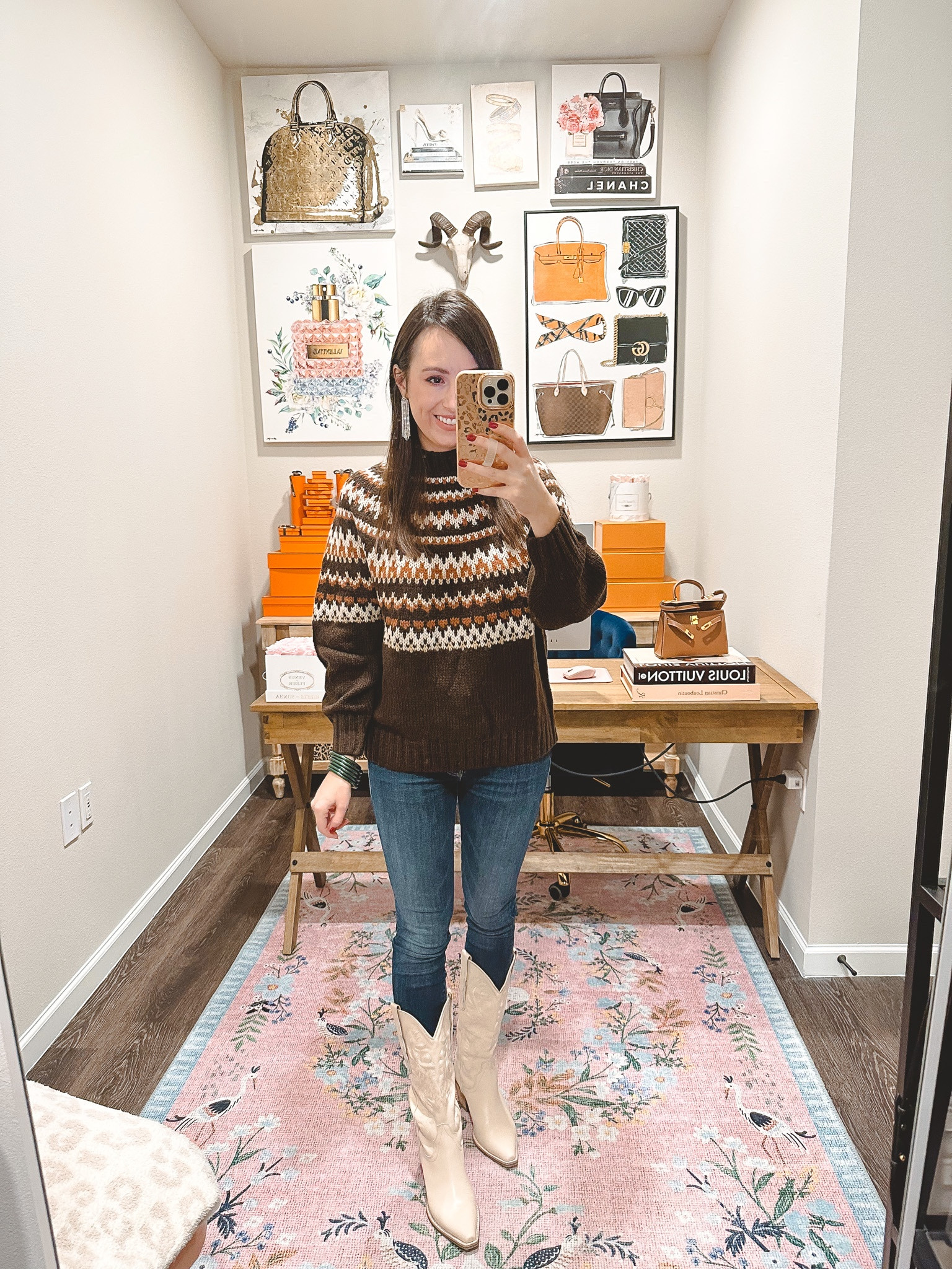 Red dress boutique is having a site wide 30% off sale! Love this chocolate brown sweater for the holidays! Wearing a s



#LTKSeasonal #LTKHoliday #LTKCyberweek