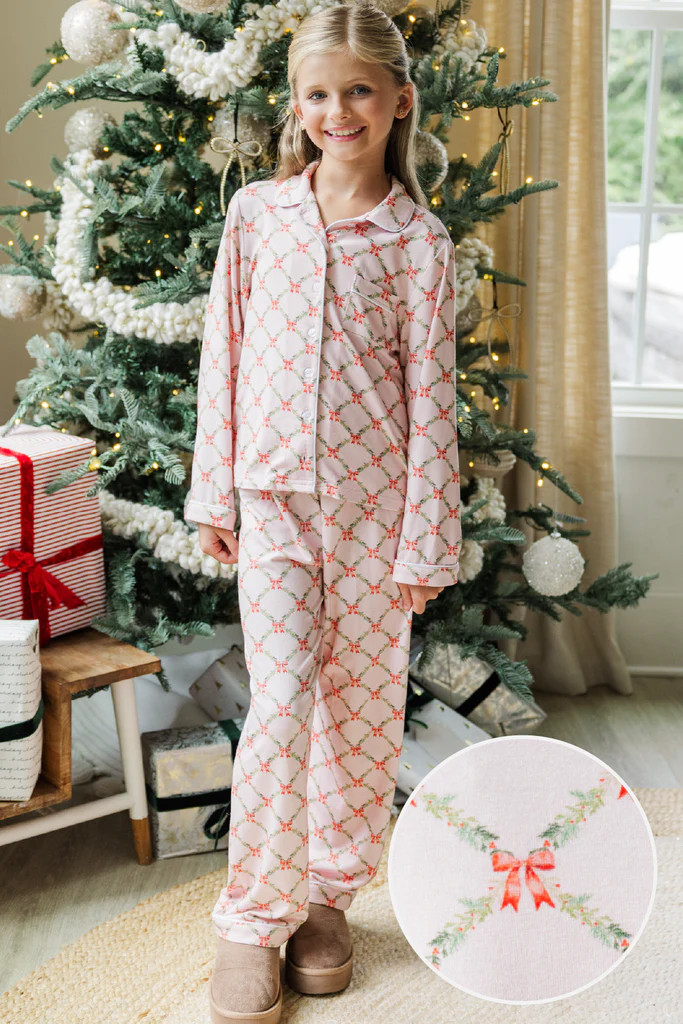 Girls: Dream Big Pink Bow Print L/S Bamboo Lounge Set | The Mint Julep Boutique
